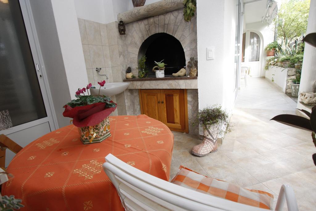 Apartments Delfin Tučepi Pokoj fotografie